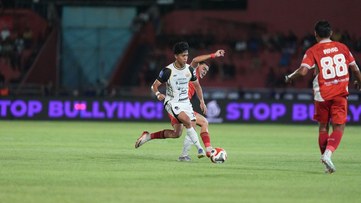 Kalah dari Semen Padang, Pelatih Persija Akui Macan Kemayoran Tampil Jauh dari Standar Permainan Tim
            - galeri foto