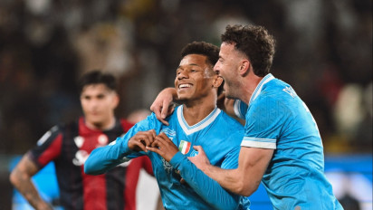 Jadi Gelaran Perdana di Luar Negeri, Napoli Juara Piala Super Italia Usai Taklukan Bologna 2-0