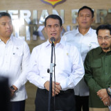 Mentan Amran Sita 133,5 Ton Bawang Bombay Ilegal di Semarang, Diduga Selundupan dan Berisiko Bawa Penyakit