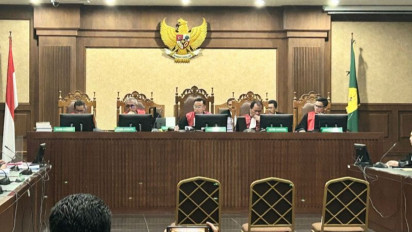 Tersangka Nadiem Masih Sakit Pascaoperasi, Sidang Perdana Kasus Pengadaan Laptop Chromebook Kembali Ditunda