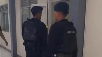 Teror Bom Gegerkan 10 Sekolah di Depok, Tim Gegana Brimob Turun Tangan