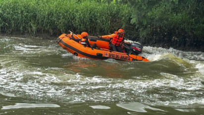 Sehari Dinyatakan Hanyut, Anak Laki-laki Ditemukan Meninggal Dunia di Aliran Kali BKT Jakarta Timur