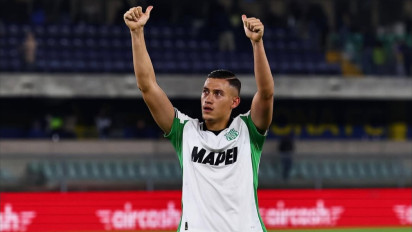 ‎Di Hadapan Media Resmi Serie A, Jay Idzes Bongkar Kegilaan Dukungan Suporter Garuda untuk Timnas Indonesia