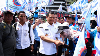 Gubernur Tetapkan UMP dan UMK di Jawa Tengah 2026, Kota Semarang Tertinggi, Banjarnegara Terendah