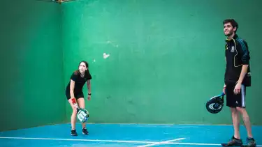 Ilustrasi olahraga padel