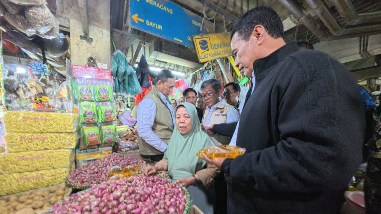 Stok Beras Melimpah, Mentan Amran Jamin Harga Pangan dari Telur hingga Minyak Terkendali selama Natal dan Tahun Baru
            - galeri foto