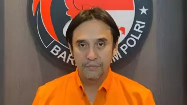 Salah satu tersangka yang masuk dalam daftar pencarian orang (DPO) kasus dugaan peredaran narkoba jelang gelaran Djakarta Warehouse Project (DWP) 2025, Tigran Denre Sonda (TDS)