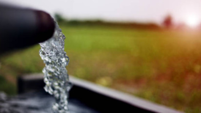 Bukan Sekadar Sumur Bor, Ini Cara Teknologi Energi Surya yang Lebih Ramah Lingkungan Menjawab Krisis Air Desa