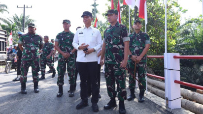 Jembatan Putus Dihantam Banjir, TNI bangun Jembatan Aramco di Langkat