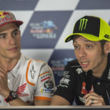 Sindir Valentino Rossi, Marc Marquez Tak Ingin Balapan Sampai 40 Tahun di MotoGP
