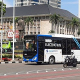 Hujan Deras Sebabkan Genangan, Sejumlah Rute TransJakarta Terlambat Senin Pagi