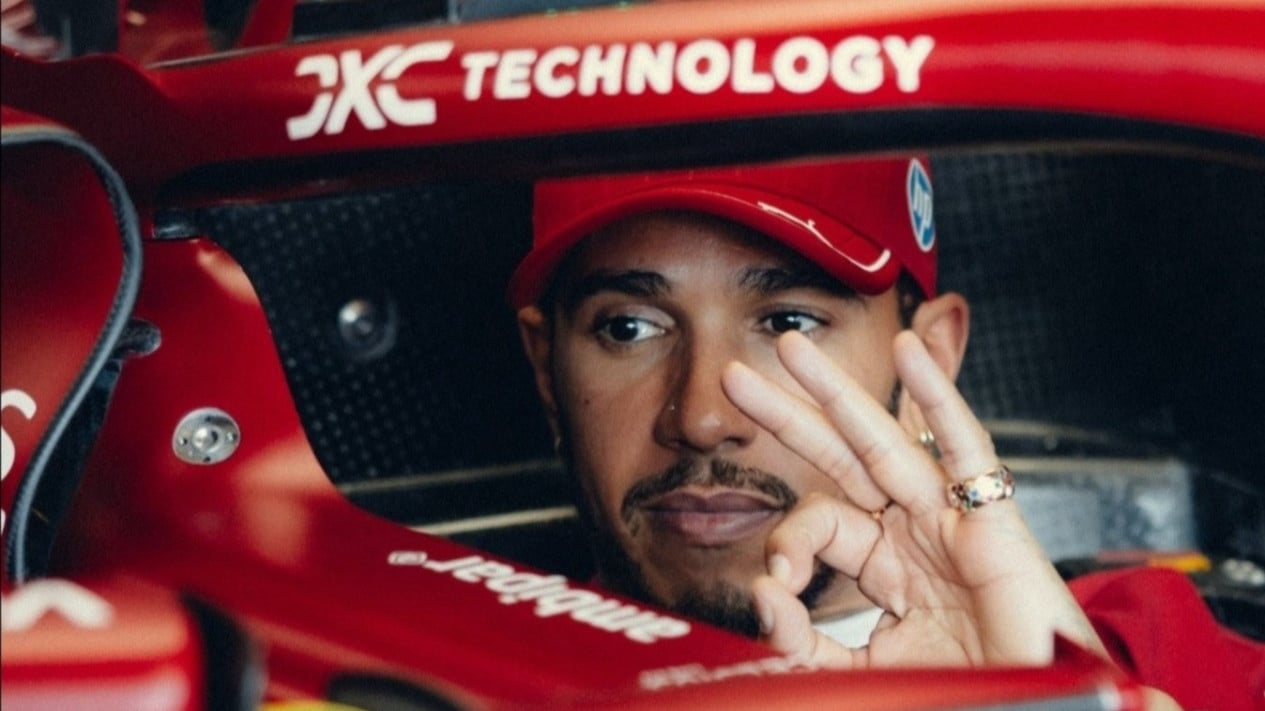F1 2026: Ferrari Umumkan Perubahan Tim, Lewis Hamilton Dapat Race Engineer Baru
            - galeri foto