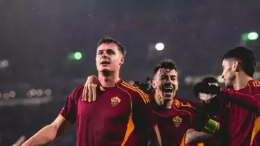 Striker AS Roma, Evan Ferguson (kiri)