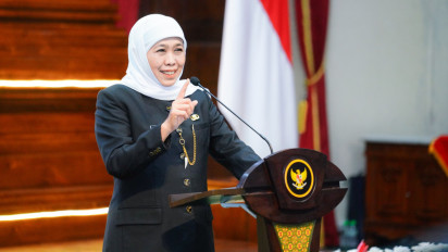 Gubernur Khofifah Imbau Kabupaten/Kota di Jatim Tidak Gelar Pesta Kembang Api, Ajak Doa Bersama Sambut Tahun Baru 2026