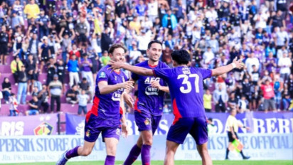 Ezra Walian dan Jose Enrique Kirim Persik Kediri Naik ke Klasemen Super League, Persis Solo Makin Tersudut