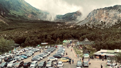Masih Jadi Favorit, Berkemah di Hutan Mati Gunung Papandayan Garut