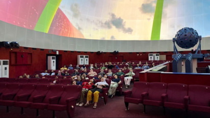 Warga Serbu TIM untuk Liburan Edukasi Astronomi di Planetarium Jakarta: Saya Datang Dari Pagi, Baru Bisa Masuk Siang