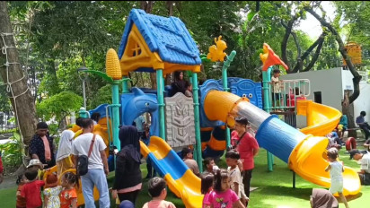 Taman Flora Surabaya Jadi Destinasi Favorit Wisata Keluarga