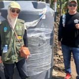 Penuhi Amanah Besar dari Donator, Seorang Pengusaha dan Nakes, Salurkan Tujuh Toren Air untuk Warga Pidie Jaya, Aceh