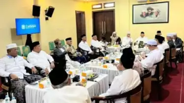 Para pimpinan PBNU menggelar pertemuan di Ponpes Miftachussunnah, Surabaya, kediaman Rais Aam PBNU KH Miftachul Akhyar, Minggu (28/12/2025).