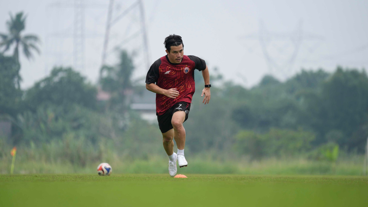 Badai Sanksi Hantam Persija, Ryo Matsumura Dipastikan Absen dan Dilarang Tampil Empat Laga Termasuk Persib
            - galeri foto