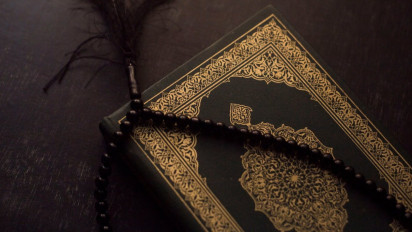 4 Ayat Al-Quran tentang Keutamaan Bulan Haram: QS. At-Taubah Ayat 36-37, QS. Al-Baqarah Ayat 194 dan 217 