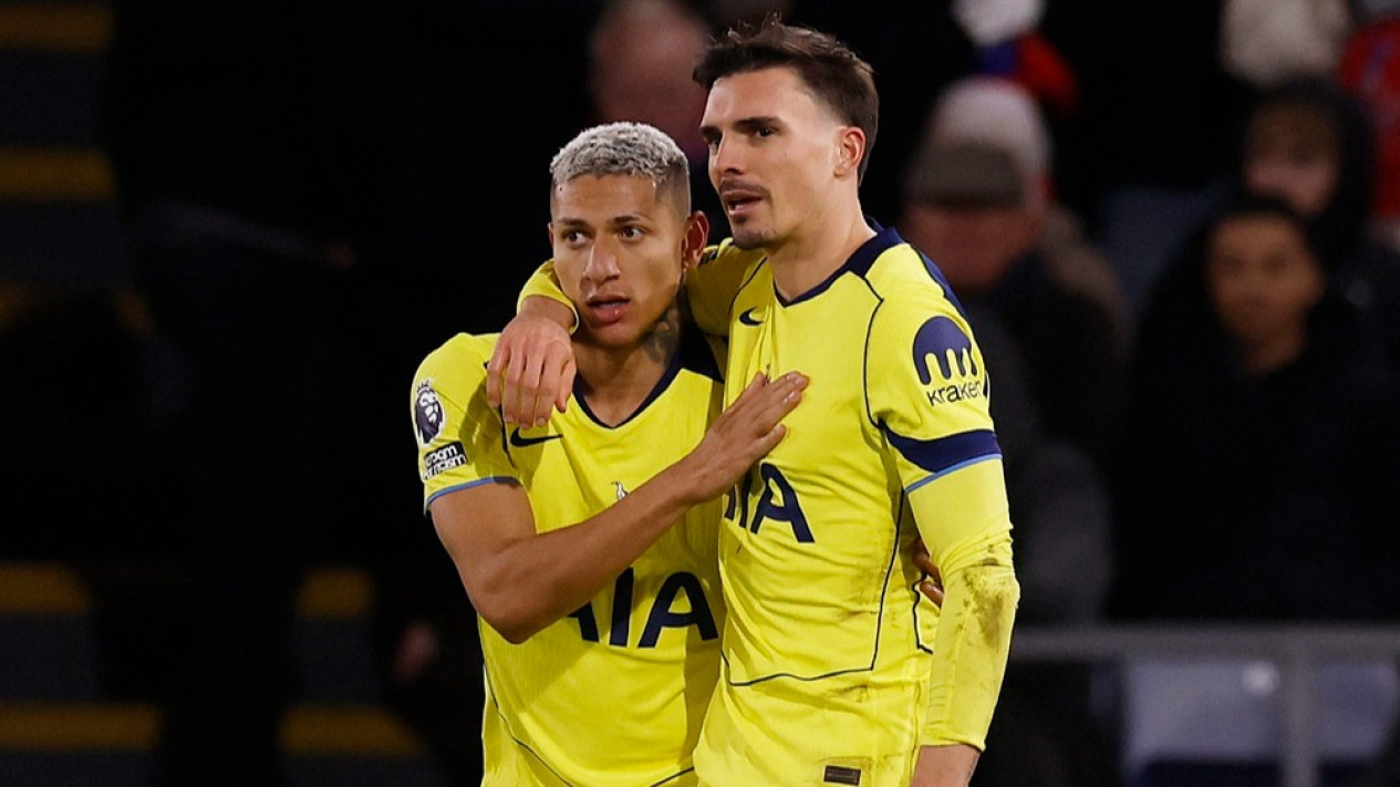 Klasemen Sementara Liga Inggris 2025-2026: Tottenham Menang, Liverpool Mulai Masuk ke Empat Besar
            - galeri foto