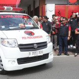 PDIP Kirim 30 Ambulans dan 90 Tenaga Medis untuk Bencana Banjir Sumatera