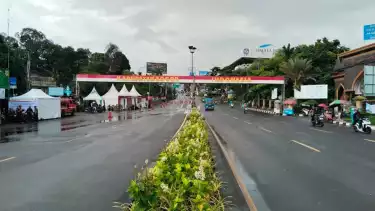 Situasi di Simpang Gadog Puncak, Polisi Berlakukan One Way