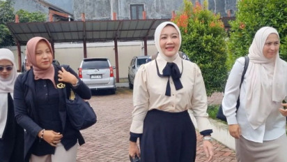 Atalia Praratya Hadiri Sidang Cerai dengan Ridwan Kamil: Doakan Saja, Banyak Rangkaiannya