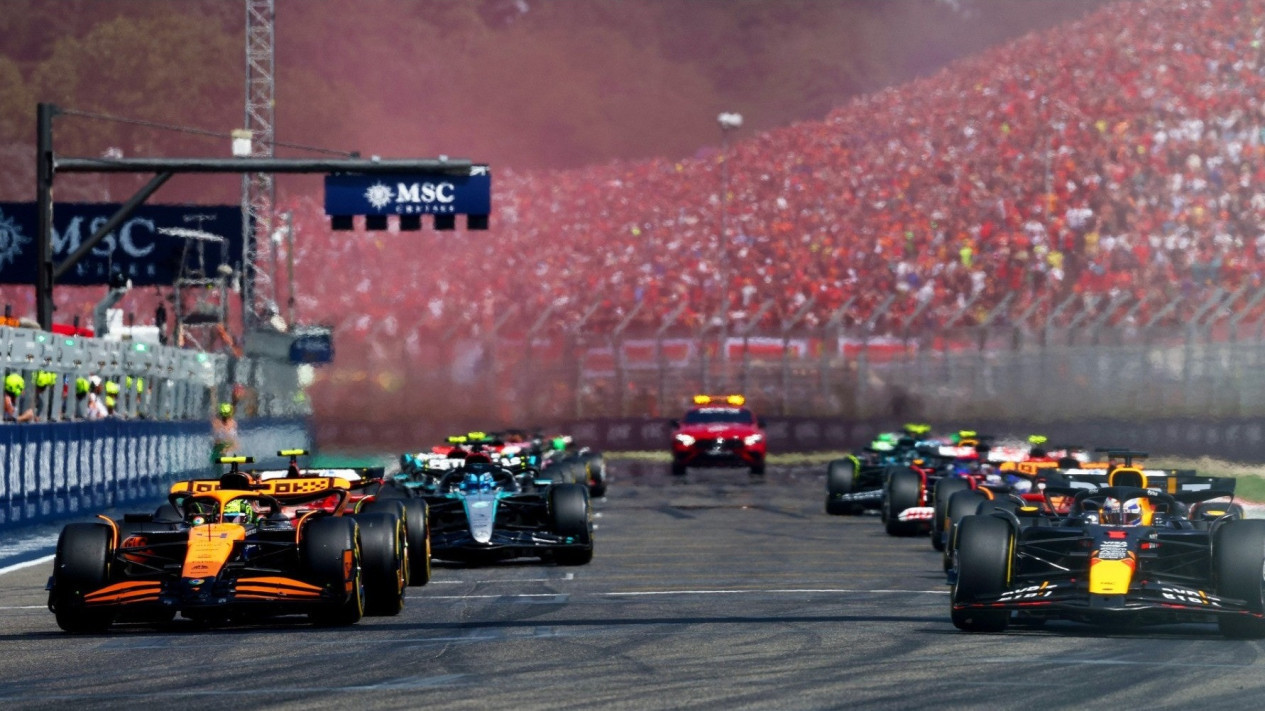 F1 2026: Jadwal Lengkap Formula 1 Musim Depan! Tak ada Lagi Imola, Spanyol kini Punya Dua Grand Prix di Kalender
            - galeri foto