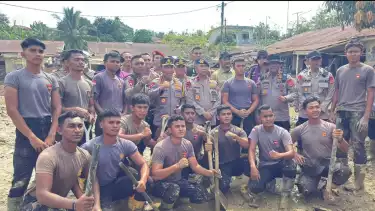 Kapolri Jenderal Listyo Sigit Prabowo meninjau kesiapan lokasi terkait pembangunan hunian tetap (huntap) oleh Polri untuk masyarakat Aceh Tamiang.