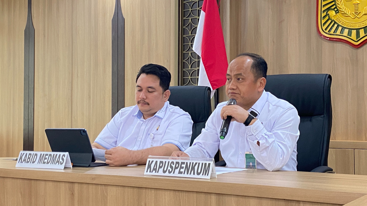 Kejagung Sebut Tim Kejari Jaksel Masih Cari Keberadaan Terpidana Silfester Matutina: Kalau Memang Ada
            - galeri foto