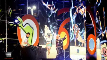 Konser malam Tahun Baru 2026 di Bundaran HI, Jakarta.