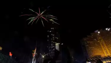 Berita Foto: Warga Jakarta Rayakan Tahun Baru 2026 di Bundaran HI