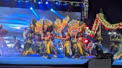 Kemeriahan Malam Tahun Baru di Kebumen, Dari Pertunjukan Sendratari Hingga Donasi Ratusan Juta untuk Bencana Sumatera