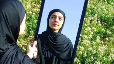 Ilustrasi refleksi diri