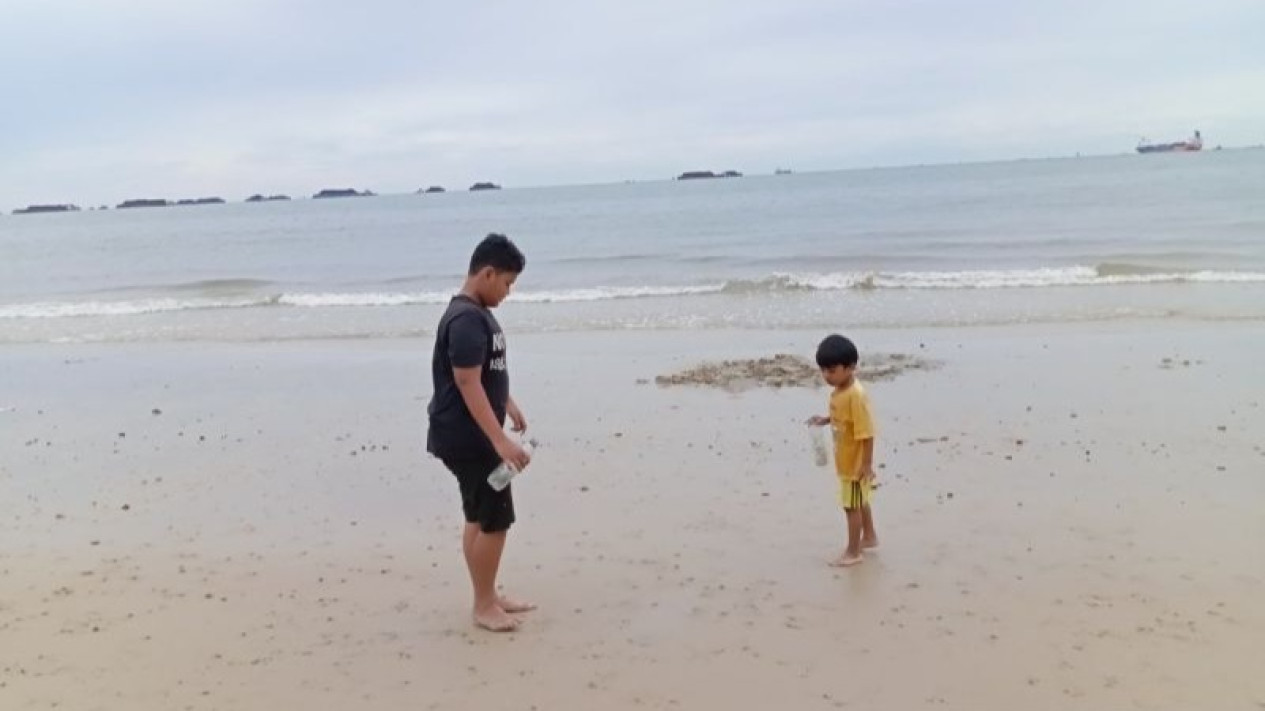 Pasang Laut di Kaltim 2,8-3,1 Meter, Berpotensi Rusak Tambak
            - galeri foto