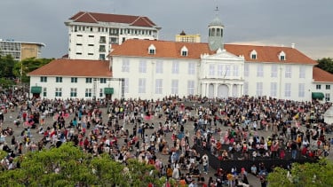 Heboh! Lisa BLACKPINK Syuting Film di Jakarta, Kawasan Kota Tua Ditutup Sementara