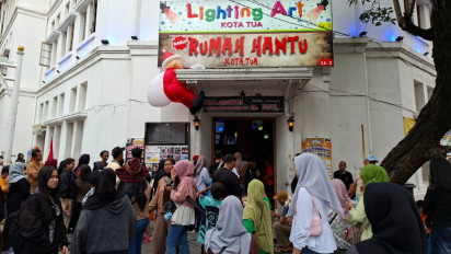 Libur Tahun Baru, Kota Tua Jakarta Dipadati Wisatawan