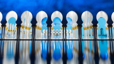 Mustajab! Baca Doa ini Setelah Shalat Jumat, Ustaz Adi Hidayat Beri Penjelasan