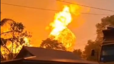 Pipa PT TGI di Inderagiri Hilir Riau Meledak dan Terbakar