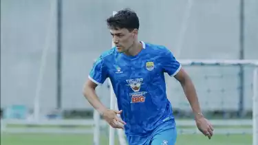 Bek Persib Bandung Federico Barba