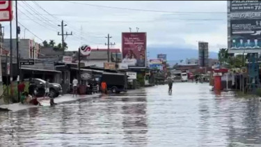 Jalan Lintas Sumatera di Bengkulu Ditutup Total akibat Banjir 50 Cm, Polisi Alihkan Arus Lalu Lintas