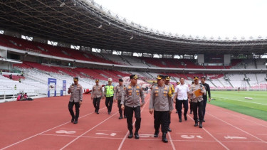 Persija vs Persijap di GBK: Ribuan Polisi Intai Copet dan Jambret di Tengah Kerumunan Suporter