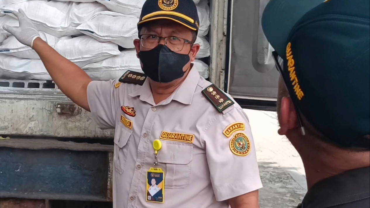 Hadapi Nataru, Karantina Jatim Siagakan Layanan 24 Jam di Tanjung Perak
            - galeri foto