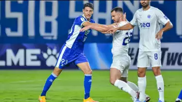 Bek Persib Bandung Federico Barba