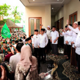 Gus Yahya Kawal Napak Tilas Restu Pendirian NU dari Bangkalan ke Tebuireng, Longmarch Penyerahan Simbol Sejarah