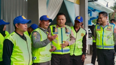 Kakorlantas Apresiasi Supeltas Bantu Atur Arus Lalu Lintas saat Kepadatan di Puncak