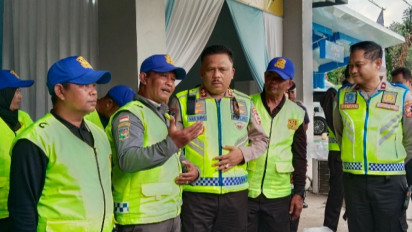 Kakorlantas Apresiasi Supeltas Bantu Atur Arus Lalu Lintas saat Kepadatan di Puncak